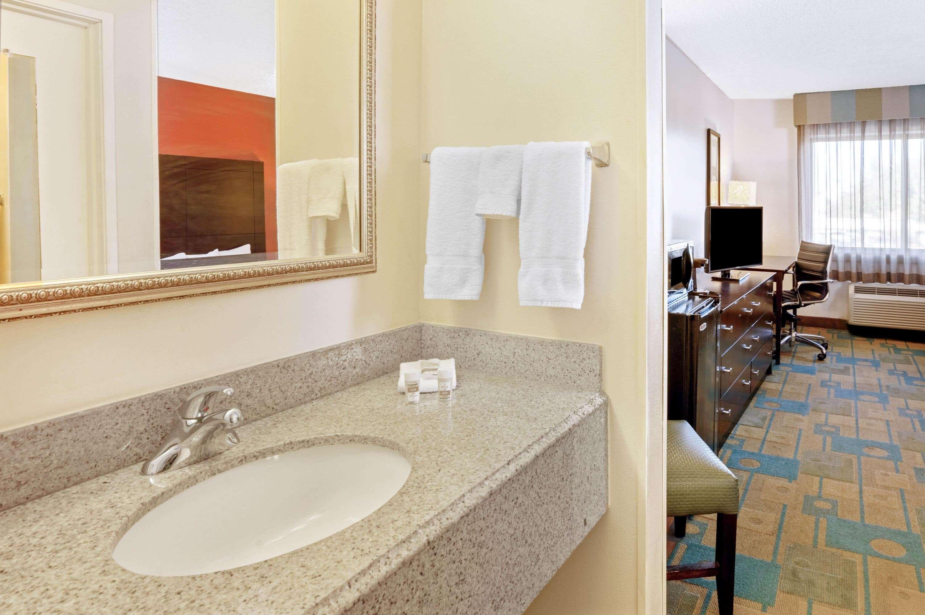 La Quinta By Wyndham Houston Nw Brookhollow Eksteriør billede
